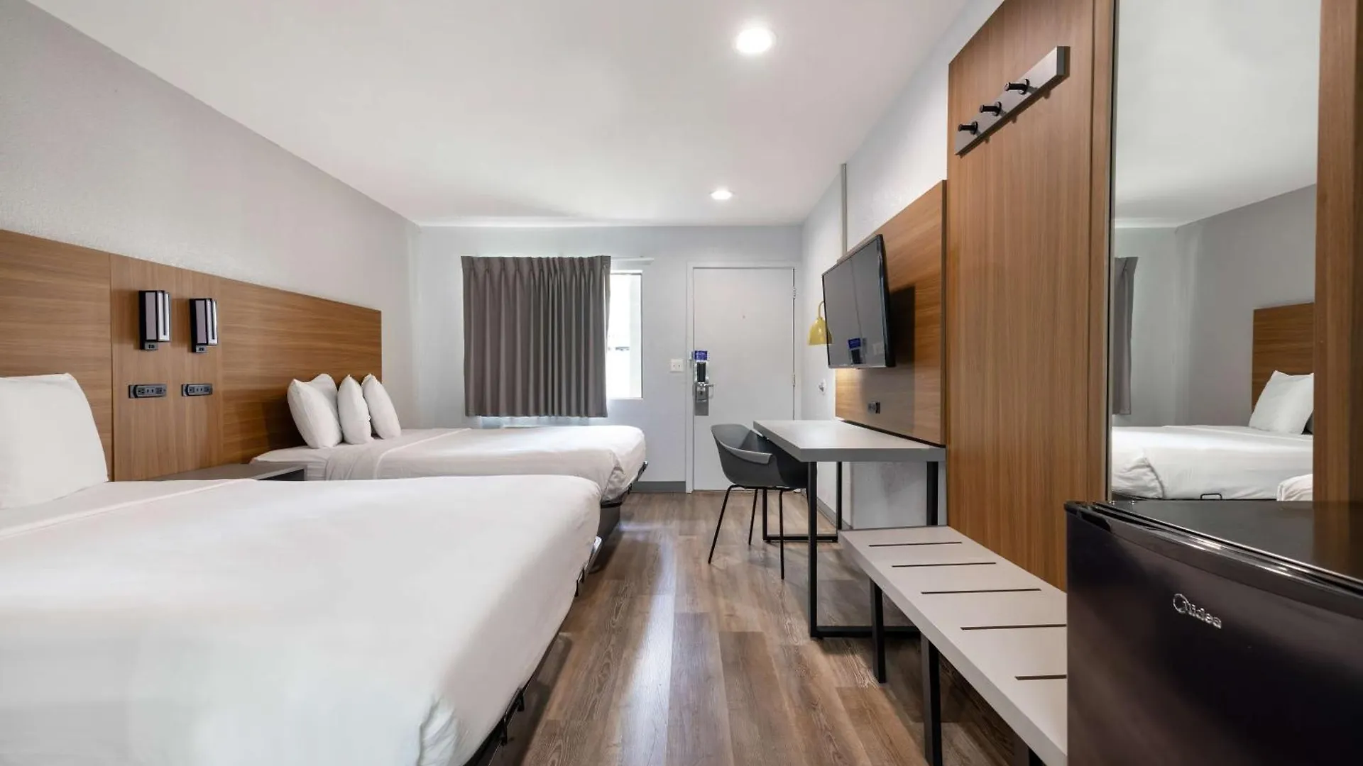 Motel 6-Santa Ana, Ca 2*,